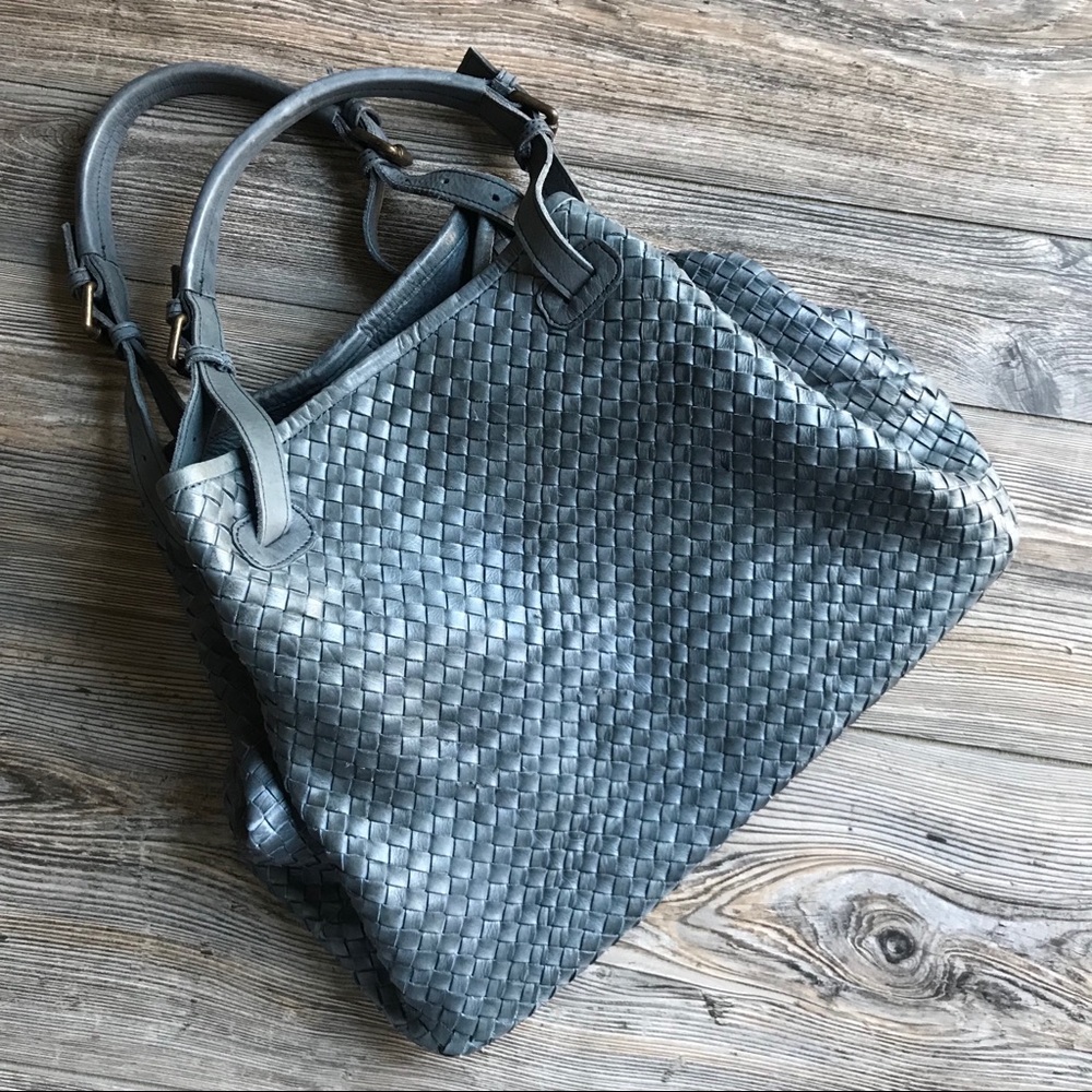 VALENTINA: Large leather Shoulder bag
